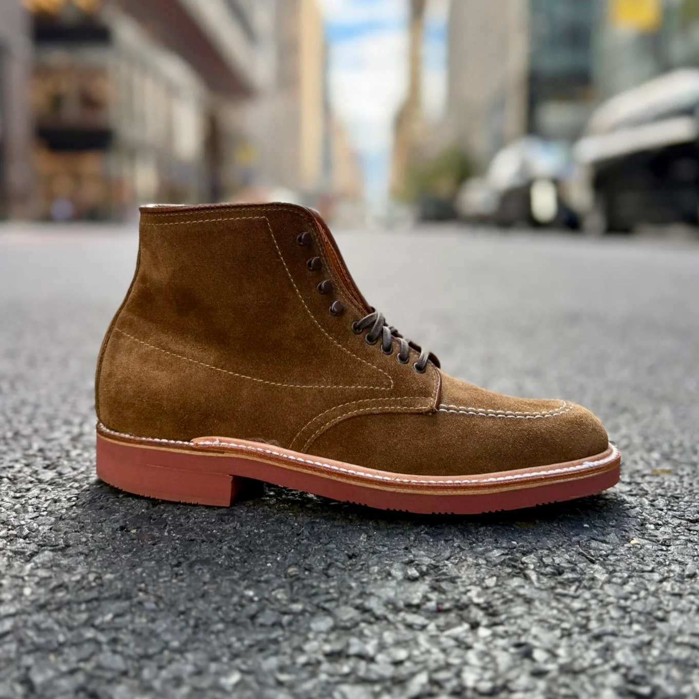 40531H - Redwood Indy Boot in Snuff Suede
