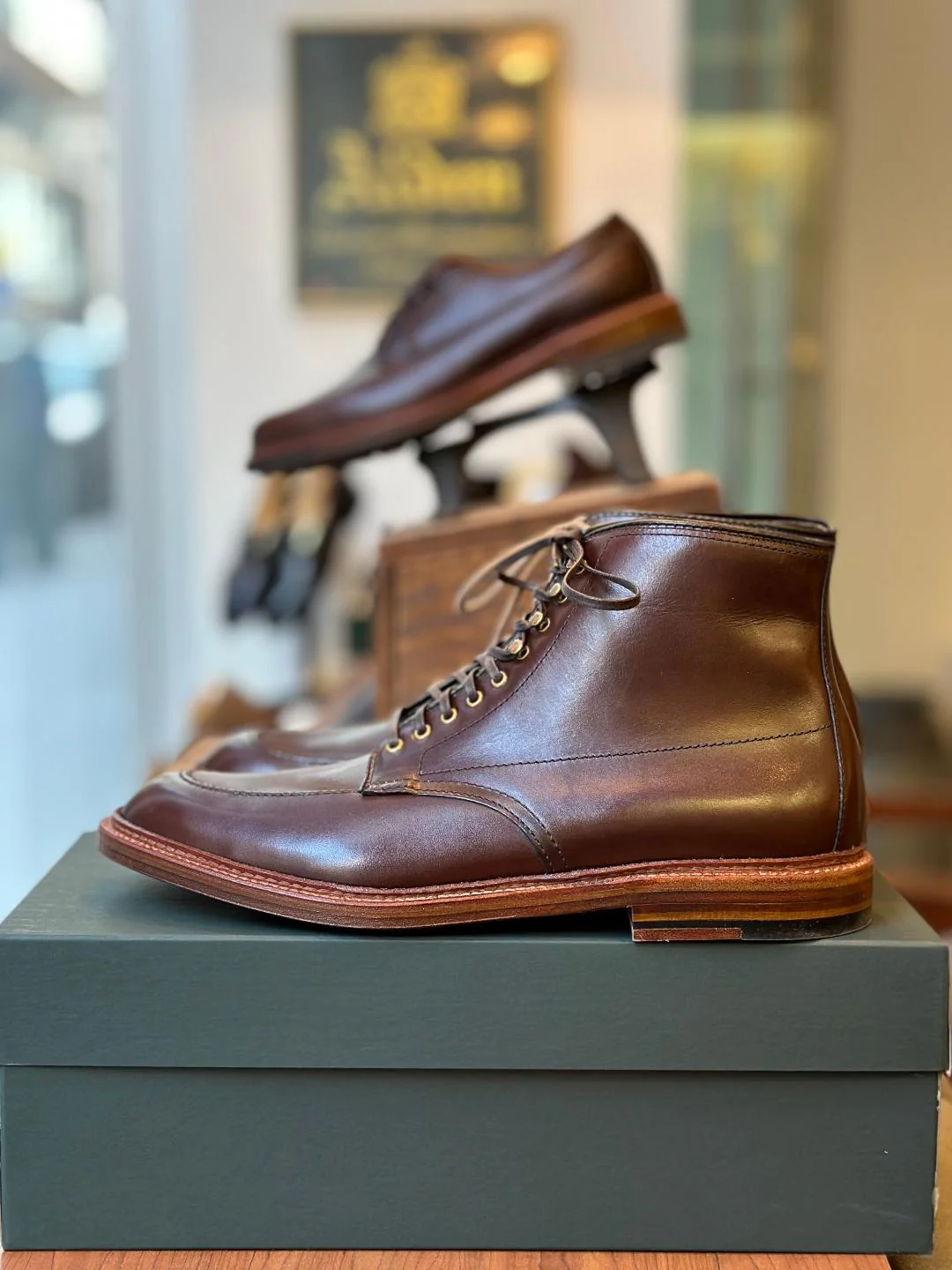40577H - Stitchdown "Otis" Indy Boot in Brown Calf - Image 2