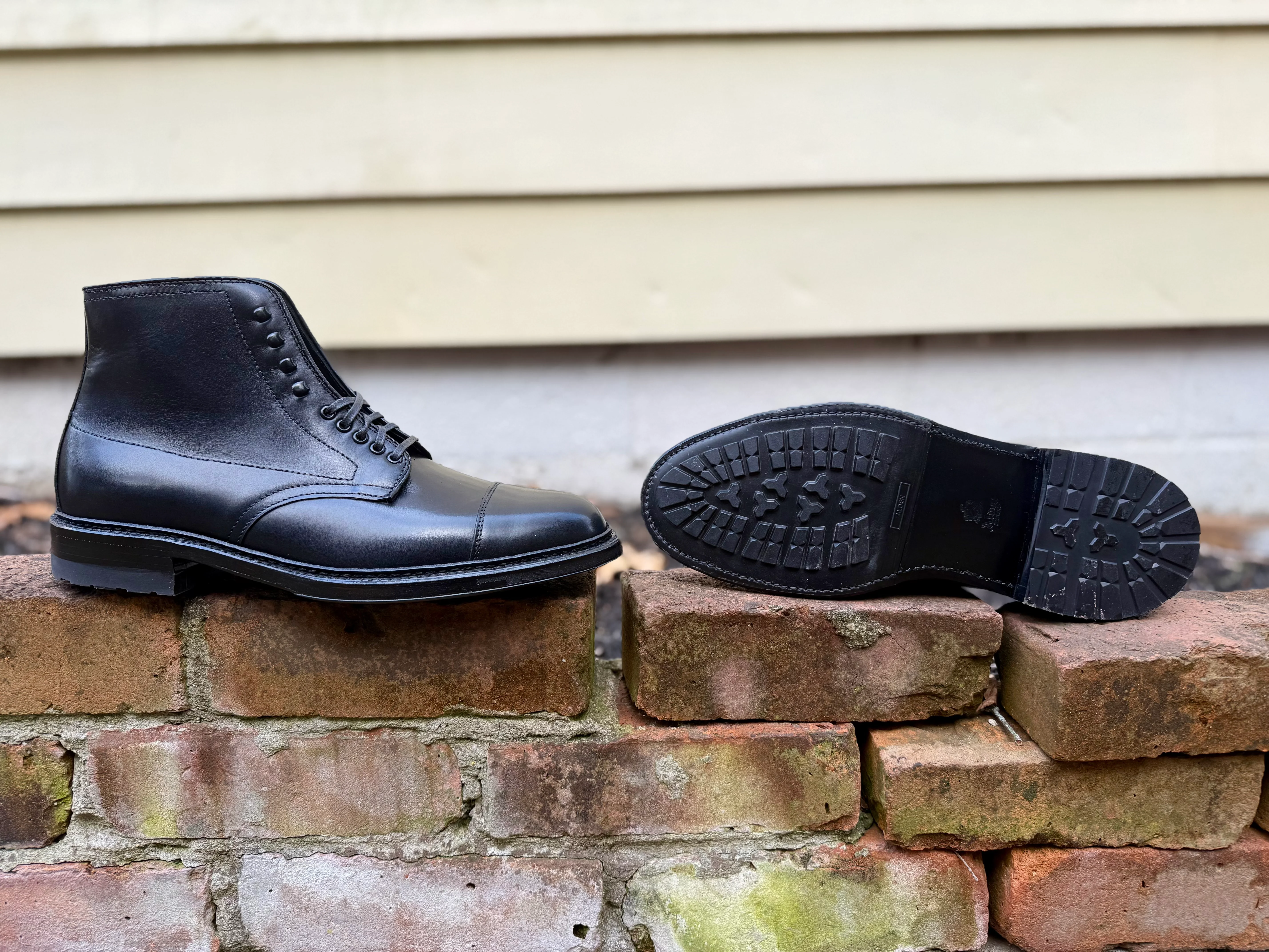 40797HC - Black Cap Toe Boot with Commando Sole - Image 7