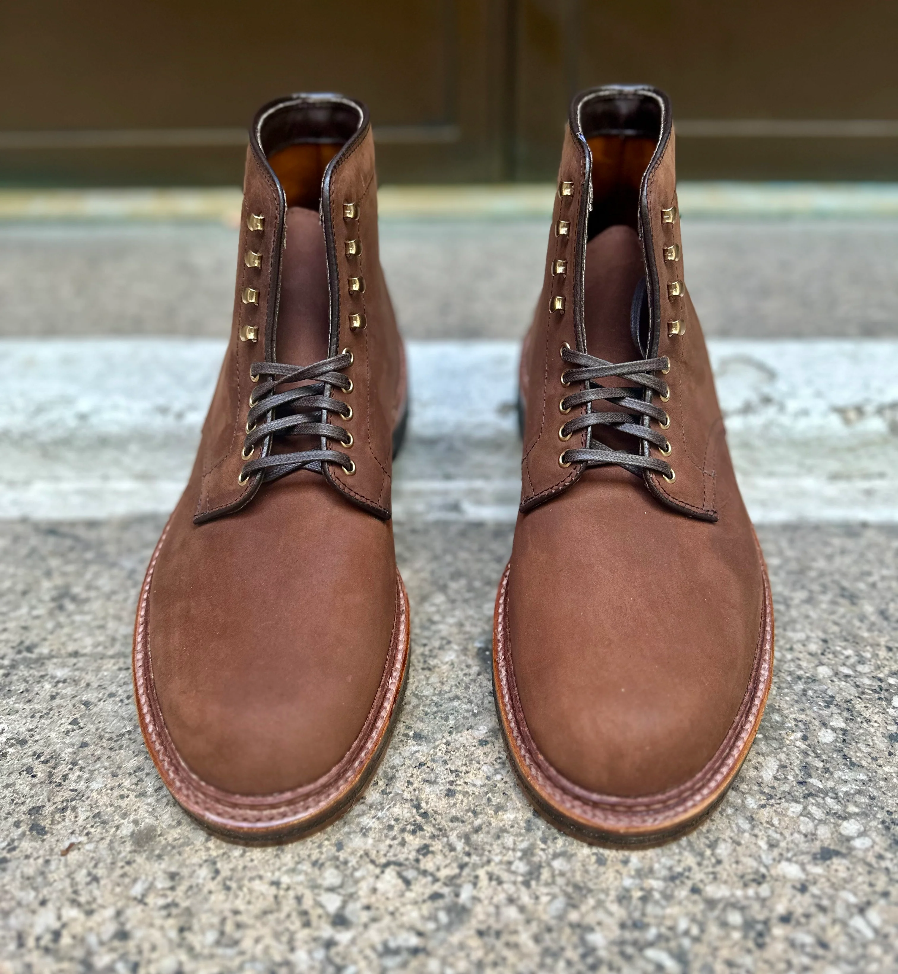 86032H - Smooth Tobacco Chamois Plain Toe Boot - Image 2