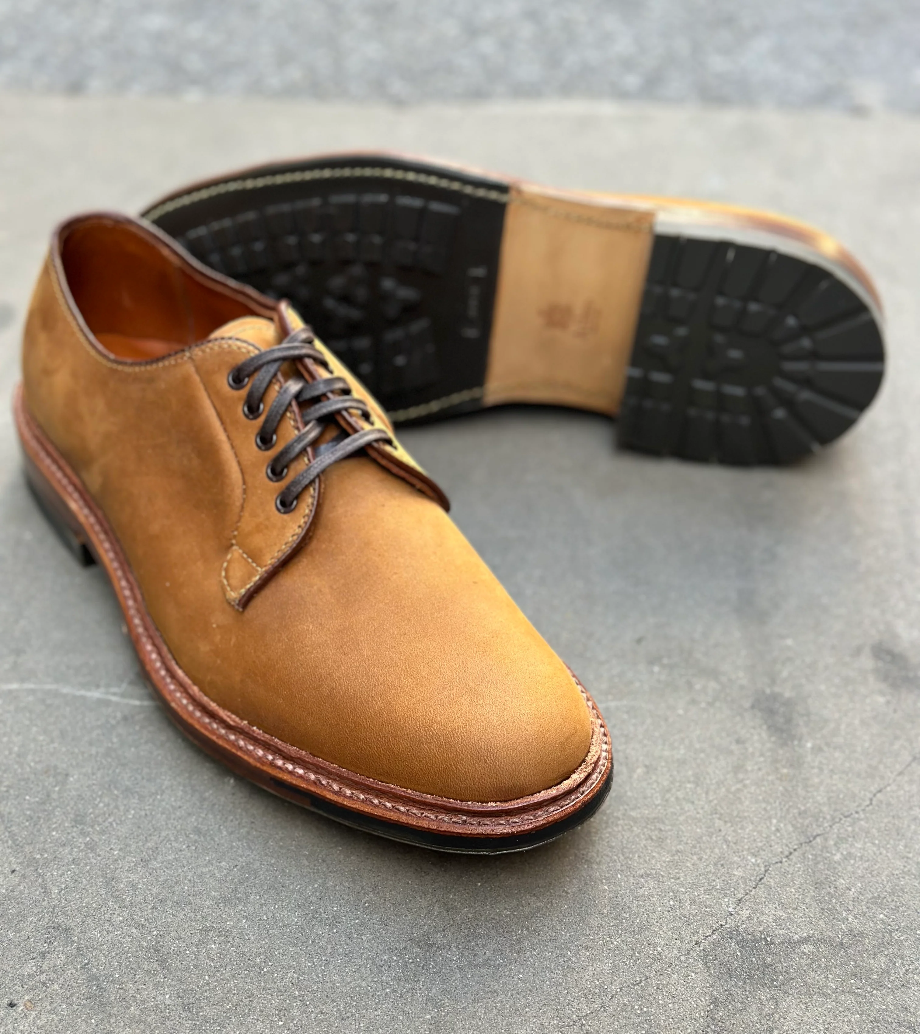9475C - Plain Toe Blucher in Tan Smooth Chamois - Image 3