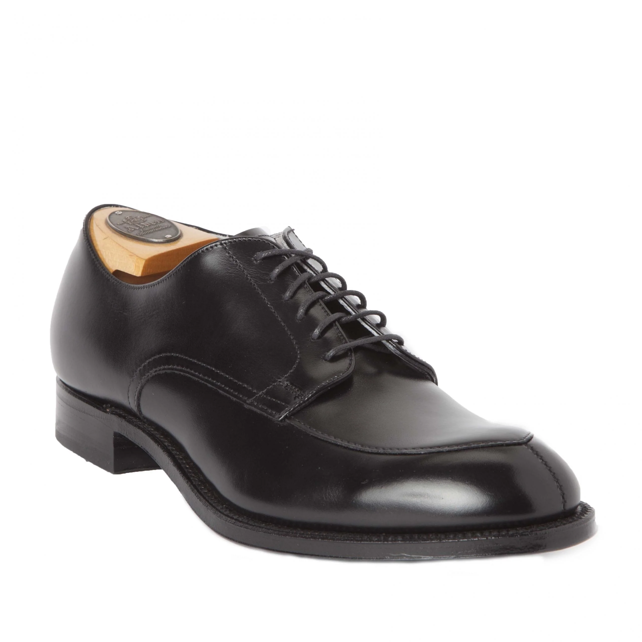 539 - Modified V-Tip in Black Calfskin - Image 3