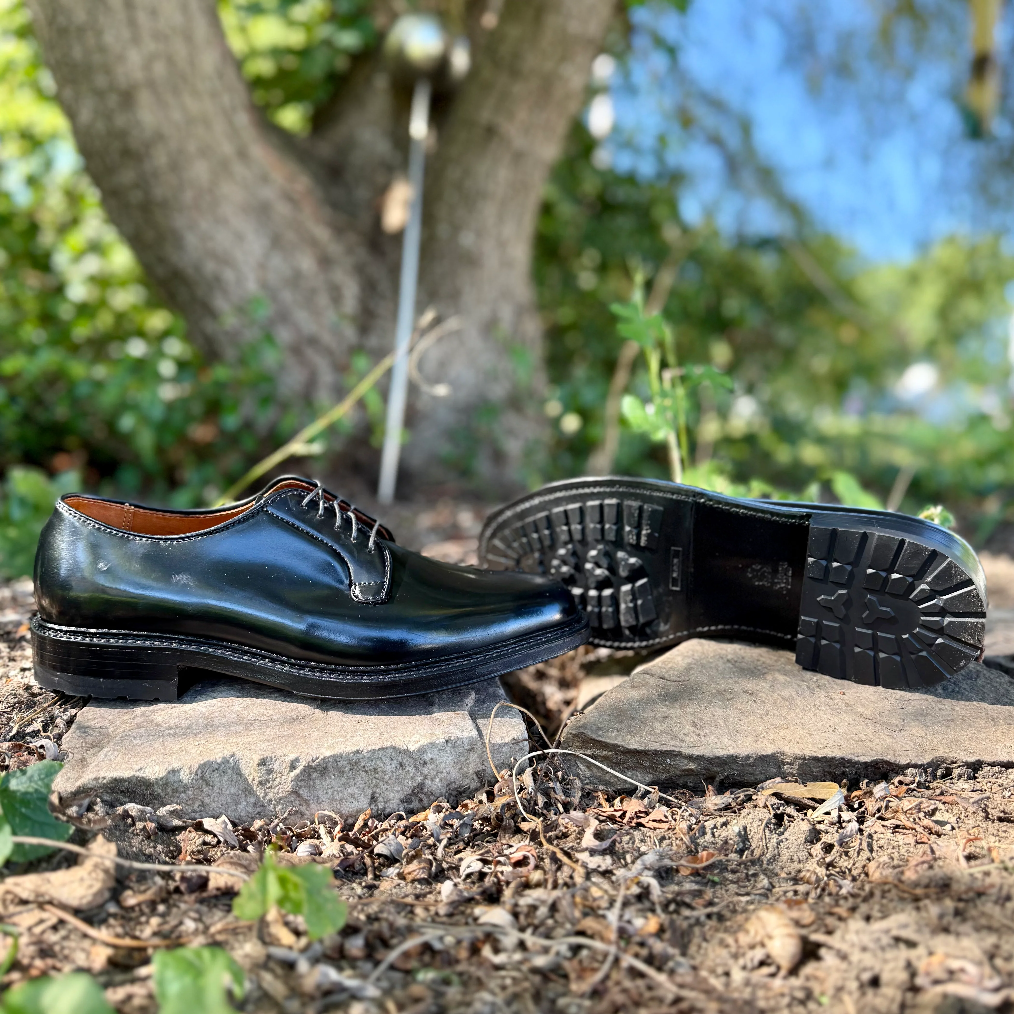 9901C -  Plain Toe Blucher with Commando Sole in Black Shell - Image 3