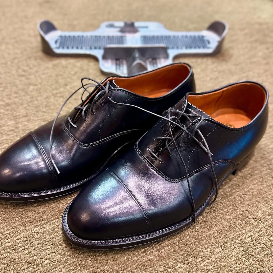 907 - Straight Tip Bal in Black Calfskin - Image 3
